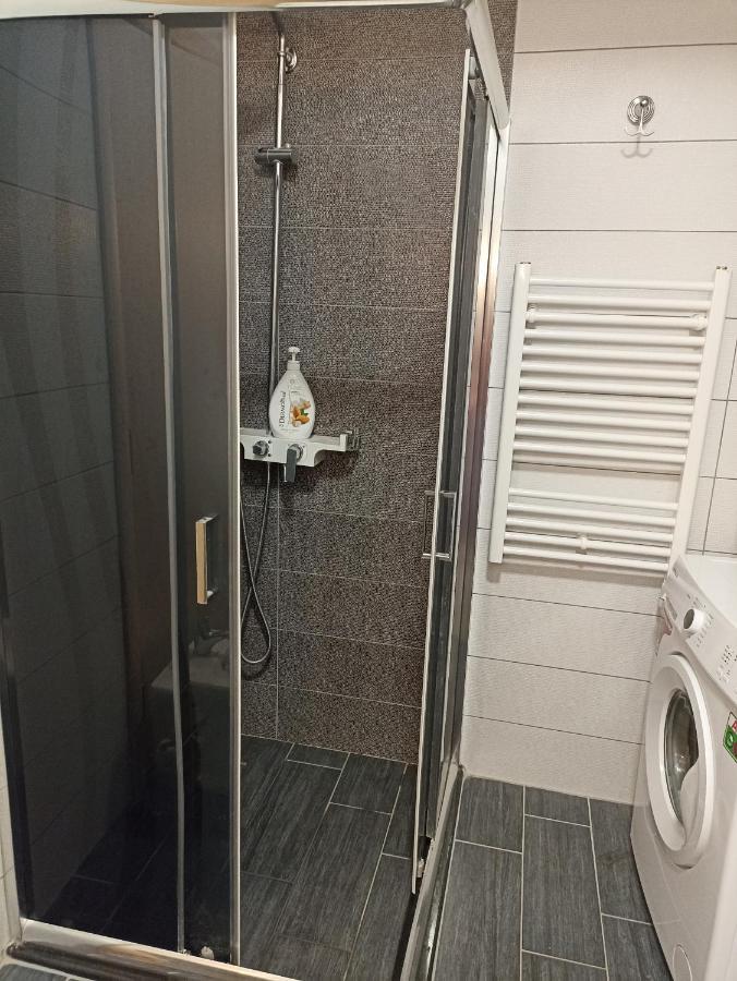 Apartment Cinco 33 Kufrujeme.Cz Durres Exterior photo