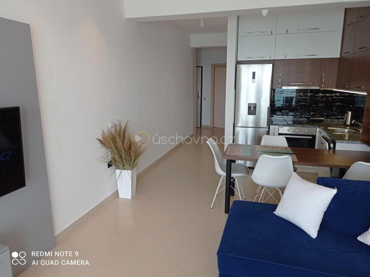 Apartment Cinco 33 Kufrujeme.Cz Durres Exterior photo