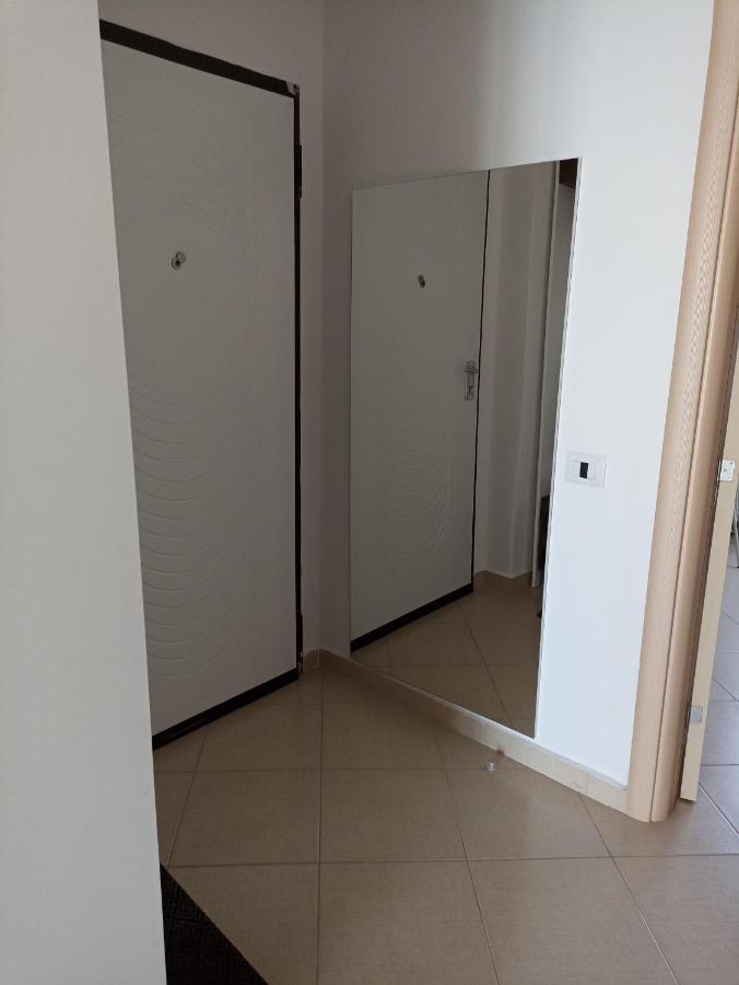 Apartment Cinco 33 Kufrujeme.Cz Durres Exterior photo